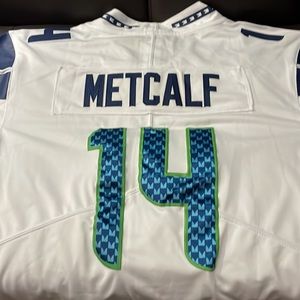 Seahawks D.K. Metcalf on field jersey